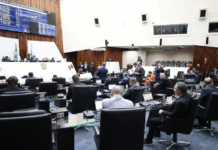 Projeto que amplia programa de colégios cívicos-militares é aprovado