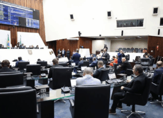 Projeto que amplia programa de colégios cívicos-militares é aprovado