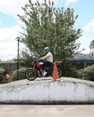 Exame prático de moto no Paraná tem mudança importante.