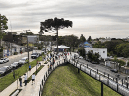 Nova praça com vista para Serra do Mar é inaugurada em Curitiba