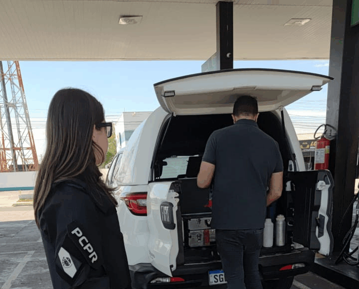 PCPR, ANP e Receita Federal fiscalizam postos de combustíveis em Curitiba e na RMC