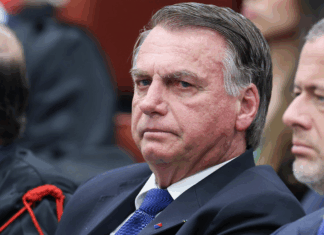 Bolsonaro é preso preventivamente em Brasília