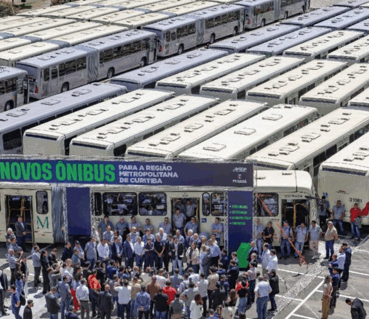 Grande Curitiba recebe 115 novos ônibus no transporte coletivo