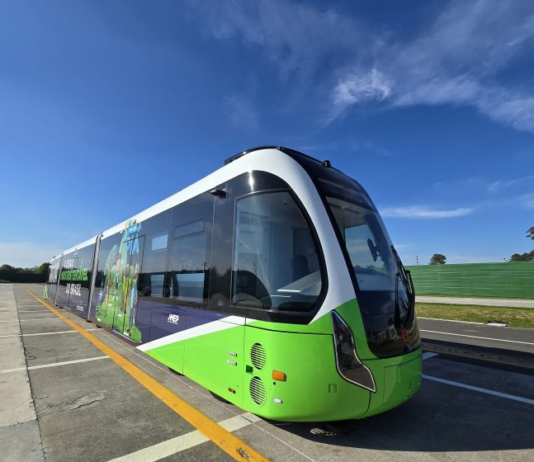 Bonde Urbano Digital estreia com viagens em dois horários entre o Terminal São Roque, em Piraquara, e o Parque das Águas, em Pinhais.