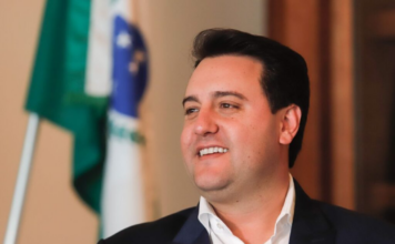 Ratinho Junior é o governador mais bem avaliado do país.