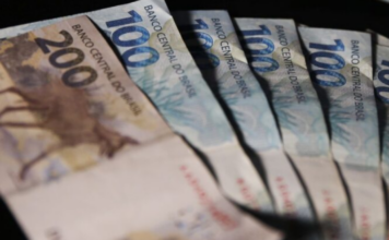 Previsão do salário mínimo de 2026 cai desde primeira projeção