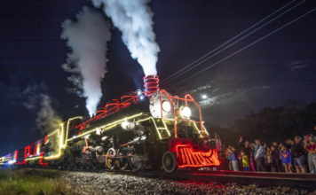Maria Fumaça do Natal começa a circular em Curitiba neste fim de semana