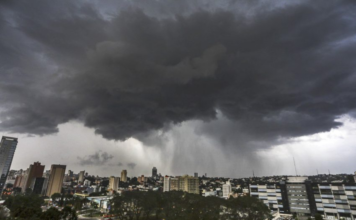 Alerta! Ciclone traz ventos fortes acima de 50 km/h no Paraná