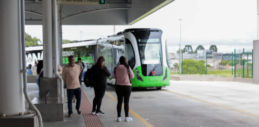 Bonde Urbano Digital registra quase 3 mil passageiros no primeiro mês de operação entre Piraquara á Pinhais.
