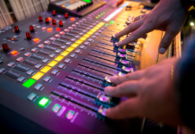 G.D.C DISTRIBUEM PROGRAMAS GRATUITOS PARA RÁDIOS DE TODO O BRASIL.