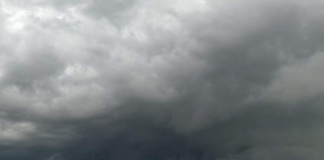 Temporal em Curitiba registra grande volume de chuva em curto intervalo