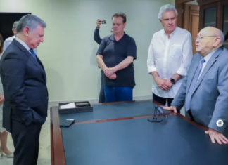 Ronaldo Caiado visita cúpula da CGADB em SP e recebe oração