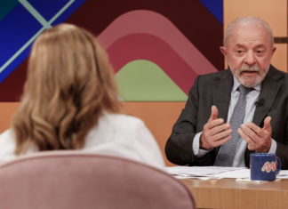 “Lava Jato foi a maior mentira do século”, afirma Lula em entrevista.