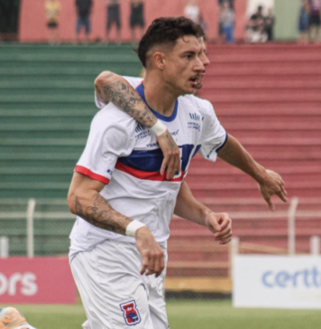 Paraná Clube vence o Toledo e fica perto da semifinal da Divisão de Acesso