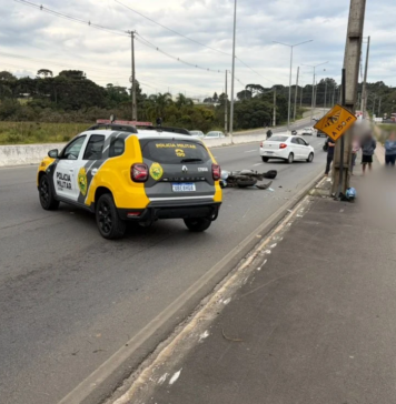 Motociclista perde controle, bate em poste e morre em Piraquara.