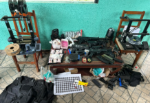 Policia localizam foragido e apreendem armas, munições e drogas em Piraquara