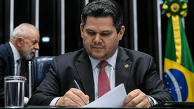 PEC 6×1: Alcolumbre envia proposta do fim da escala à CCJ