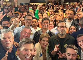 Evento reúne Moro, Deltan e Filipe Barros em apoio a Flávio Bolsonaro