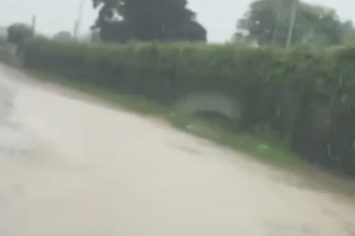 Chuva constante deixa alagamentos em Curitiba e Região Metropolitana